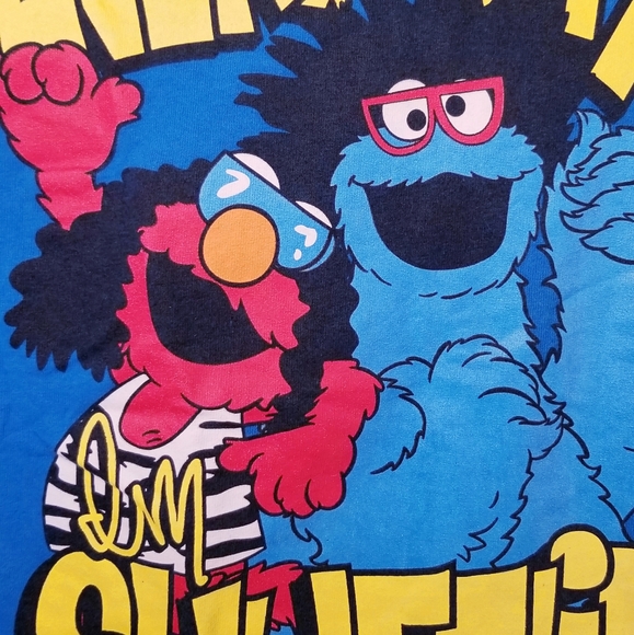 Sesame Street Everyday I'm Shuffling tshirt. Small - Picture 5 of 8